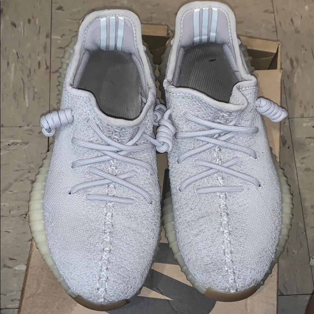 Yeezy- 350